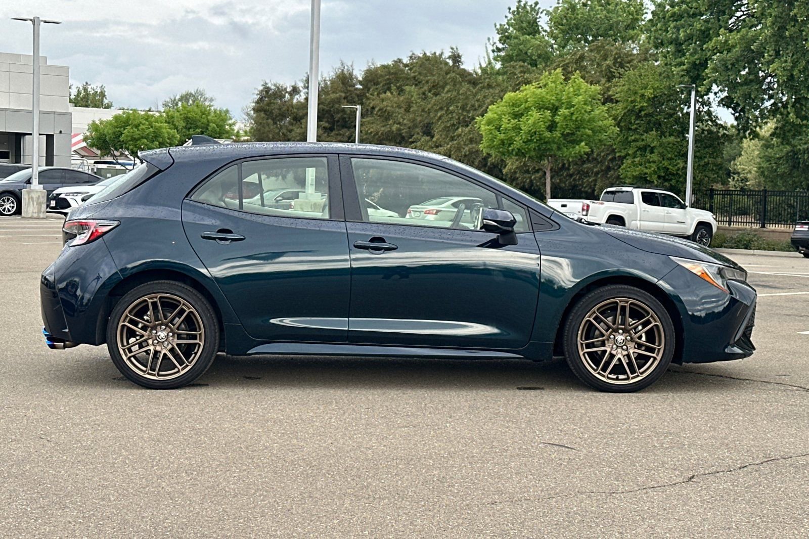 Used 2022 Toyota Corolla XSE w/ XSE Preferred Package image 3