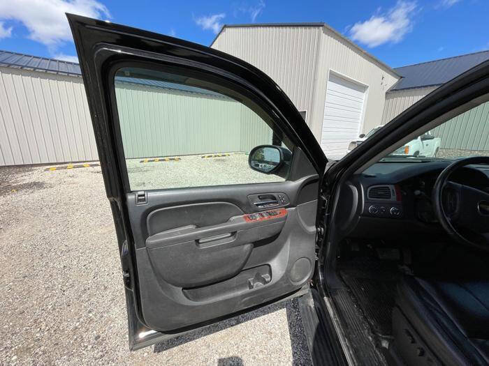 Used 2011 Chevrolet Silverado 1500 LTZ w/ LTZ Plus Package AWD/4WD image 23