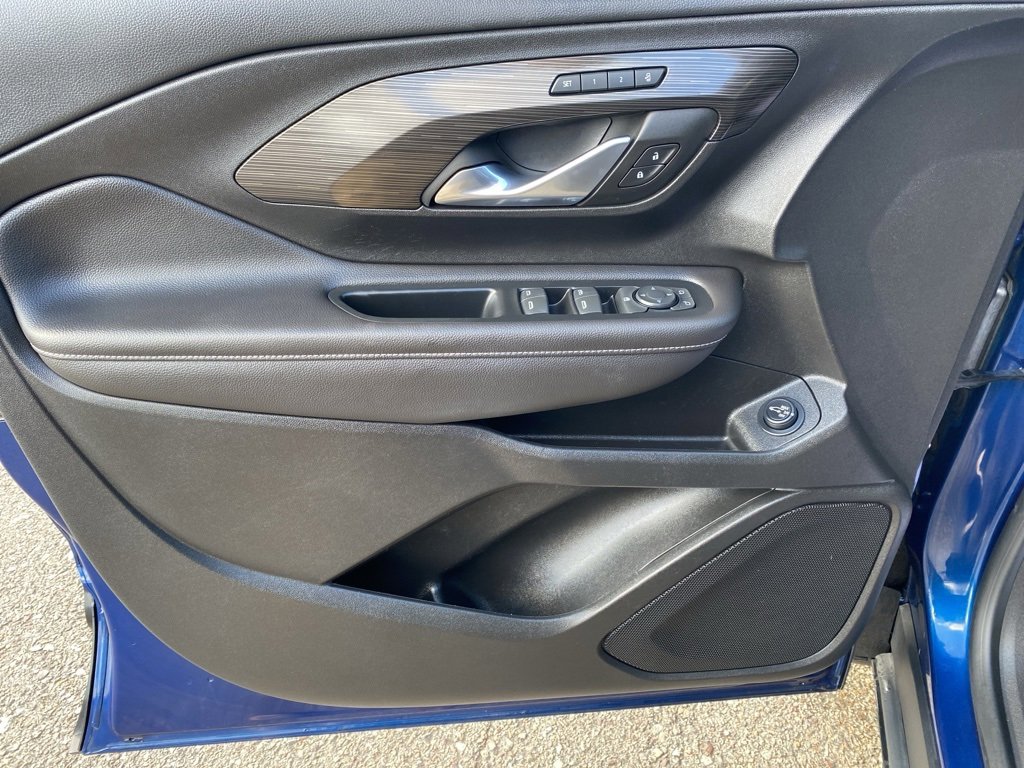 Certified 2022 GMC Terrain SLT w/ LPO, Floor Liner Package image 19