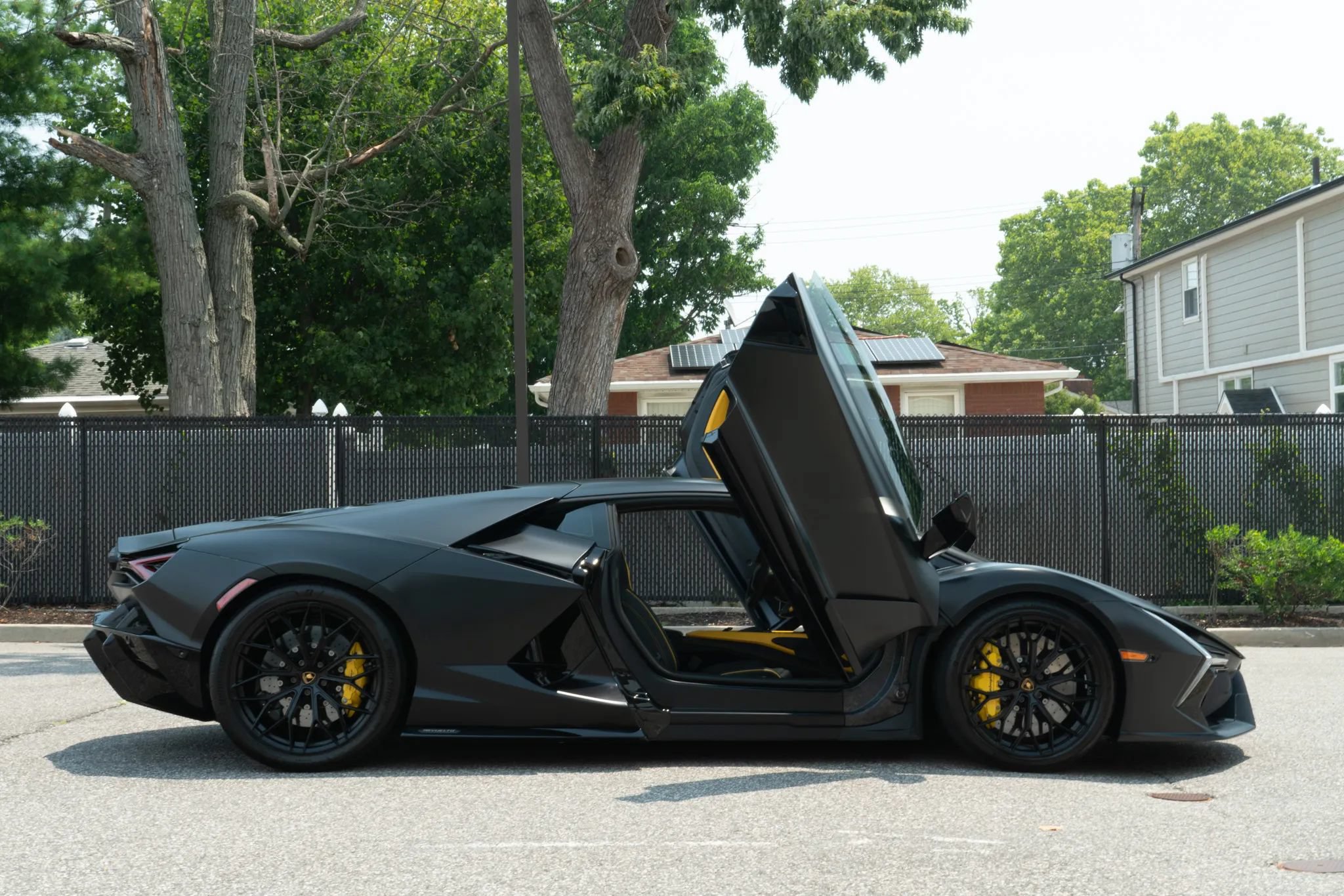 Used 2024 Lamborghini Revuelto AWD/4WD image 37