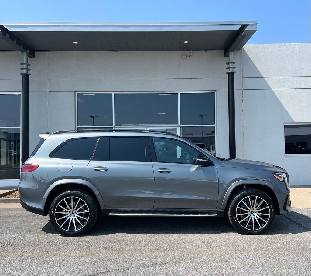 New 2026 Mercedes-Benz GLS 580 4MATIC image 4