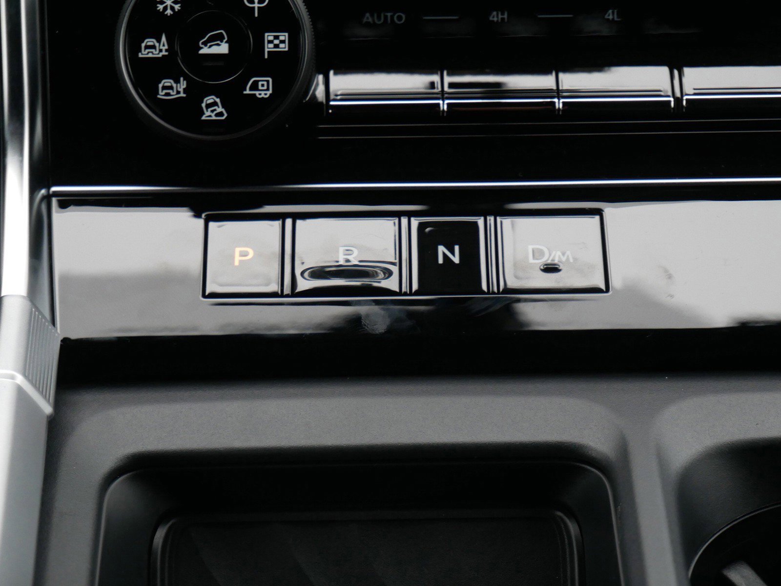 New 2026 Nissan Armada Platinum image 9