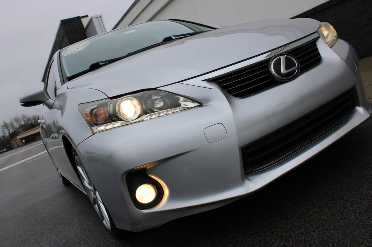 Used 2012 Lexus CT 200h Premium image 8