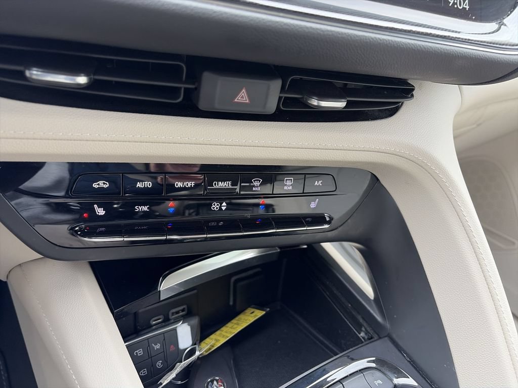 Used 2023 Buick Envision Preferred AWD/4WD image 18