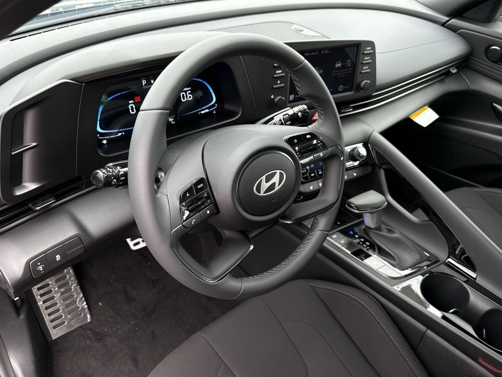 New 2026 Hyundai Elantra SEL Sport Premium FWD image 16
