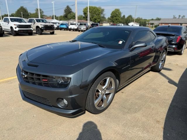 Used 2010 Chevrolet Camaro SS w/ RS Package RWD image 3