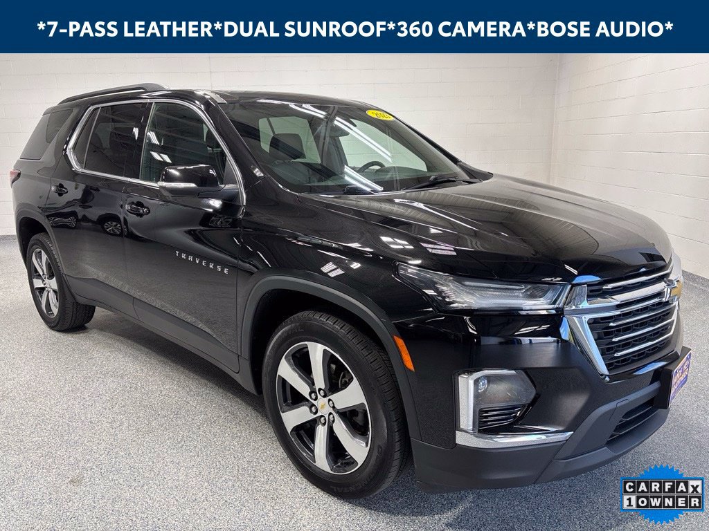 Used 2023 Chevrolet Traverse LT w/ LT Premium Package AWD/4WD image 1