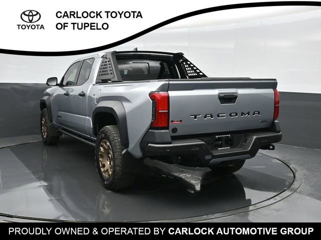 Used 2025 Toyota Tacoma Trailhunter image 10