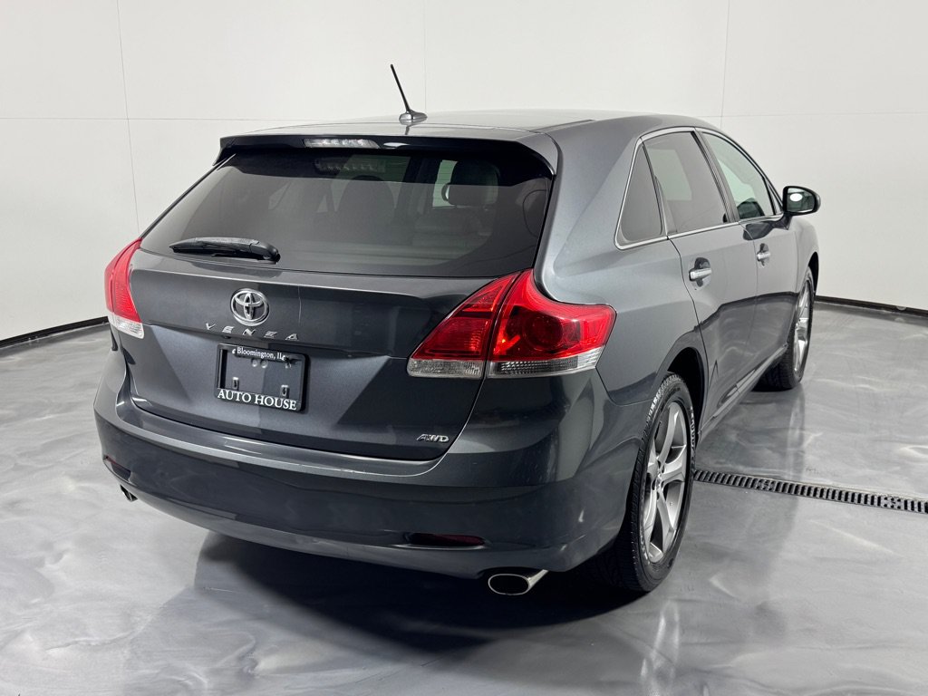 Used 2010 Toyota Venza AWD image 5