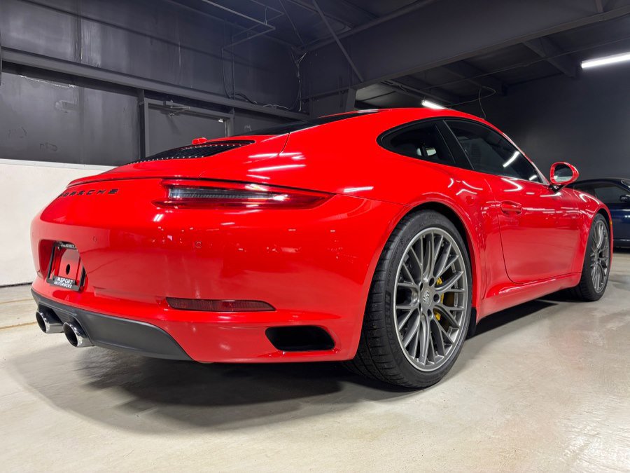 Used 2017 Porsche 911 Carrera S image 9