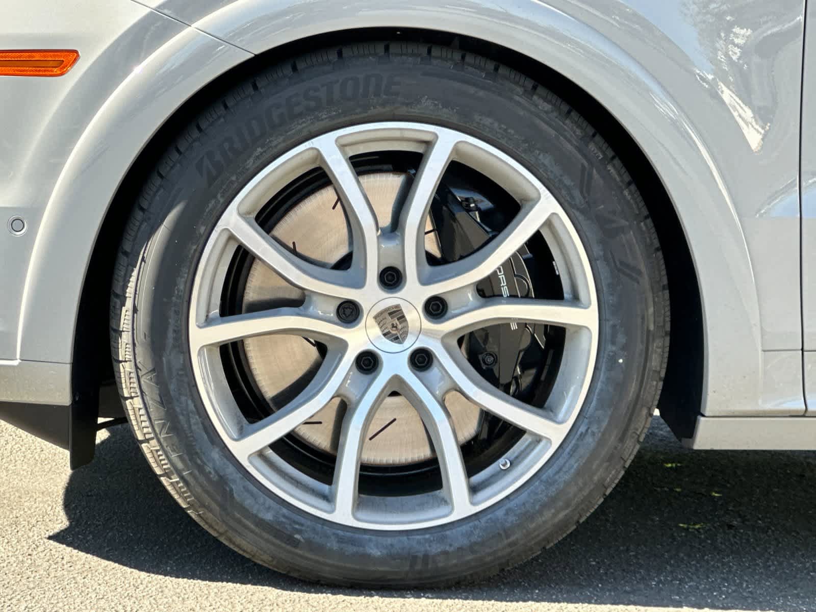 New 2026 Porsche Cayenne Turbo AWD/4WD image 32