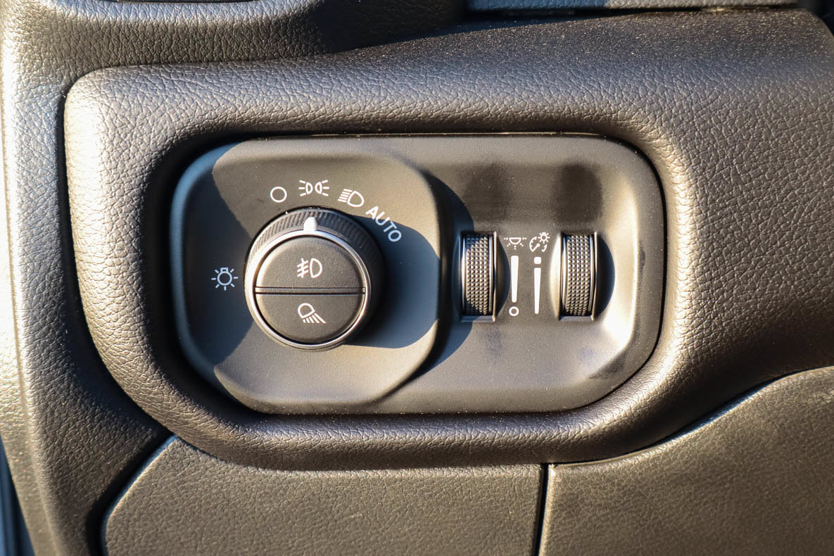 New 2027 RAM 2500 Laramie AWD/4WD image 15