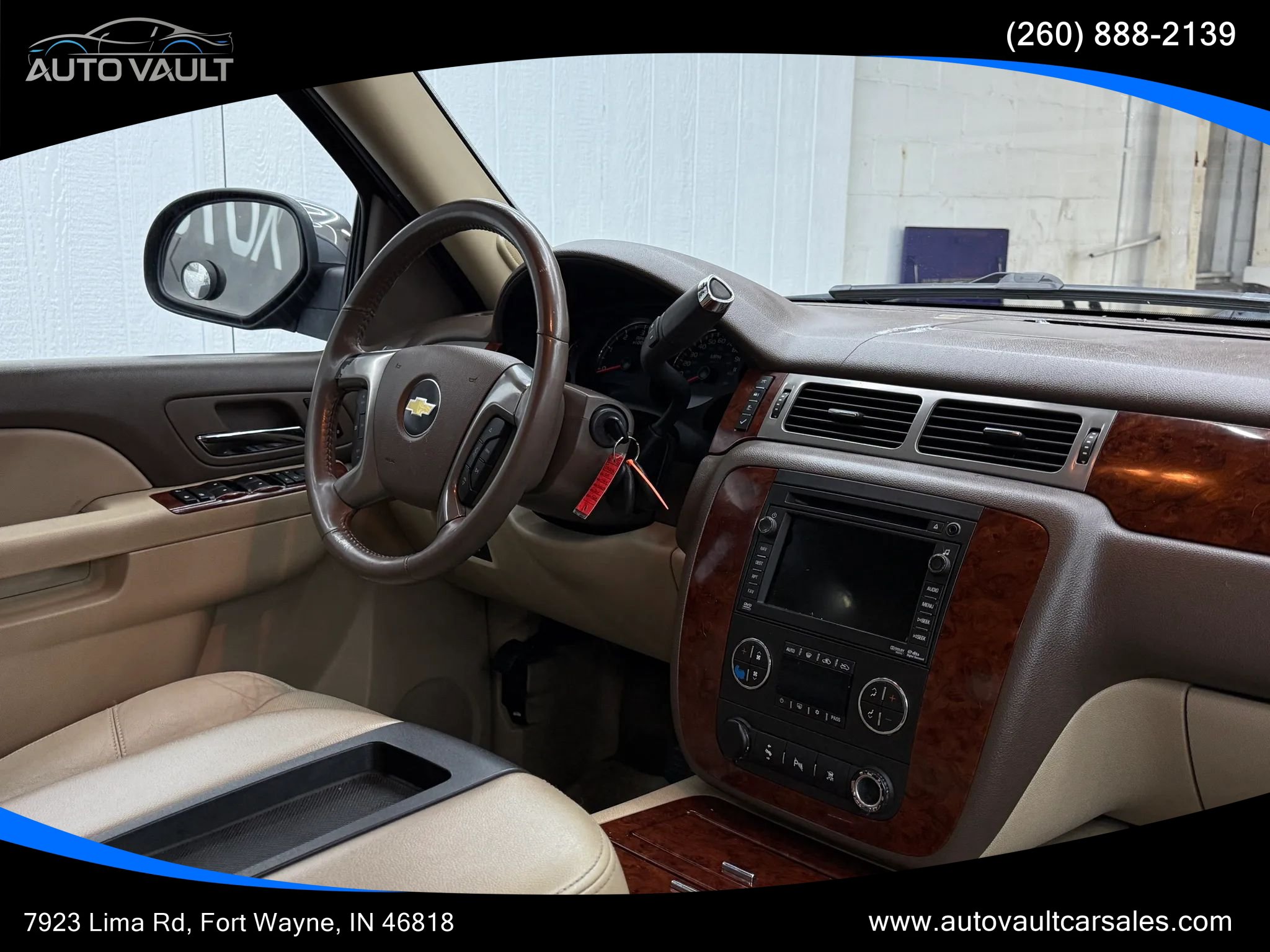 Used 2011 Chevrolet Avalanche LTZ AWD/4WD image 11