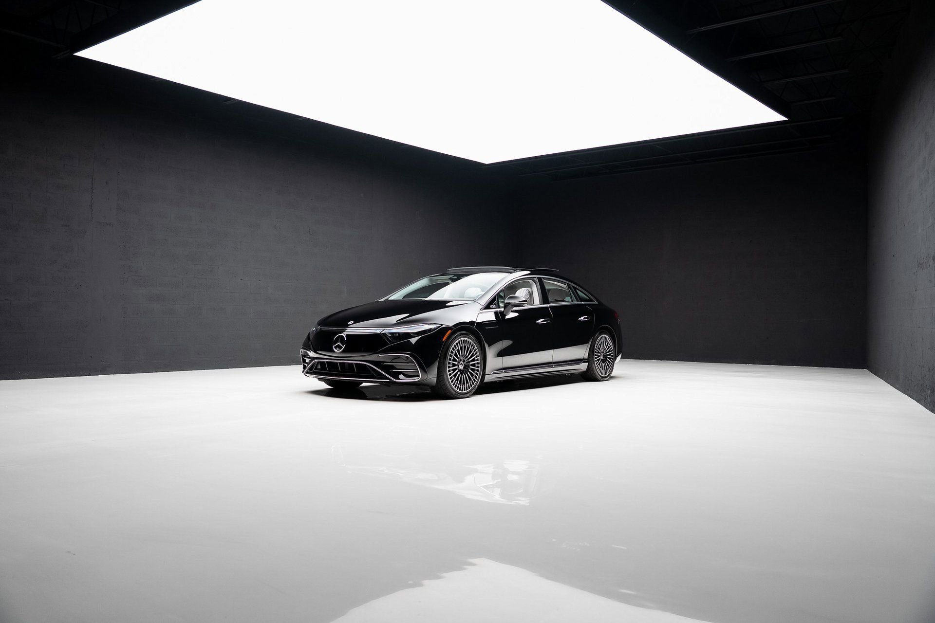 Used 2023 Mercedes-Benz EQS 450+ Sedan w/ AMG Line Exterior Package image 78