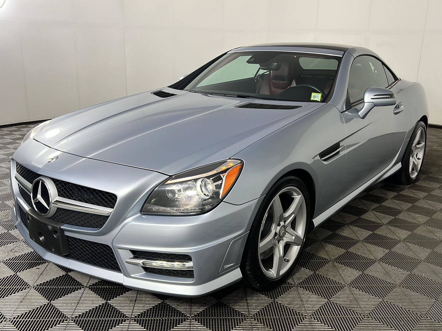 Used 2014 Mercedes-Benz SLK 250 image 20