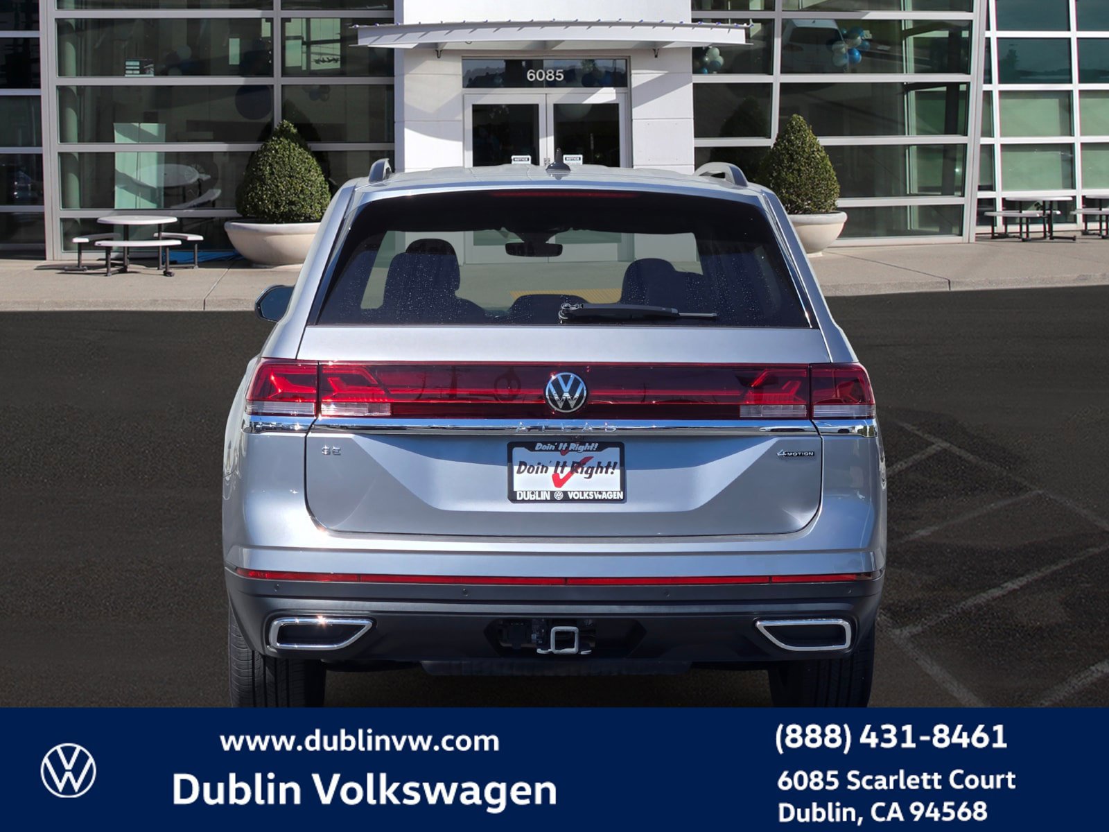 Used 2024 Volkswagen Atlas SE AWD/4WD image 5