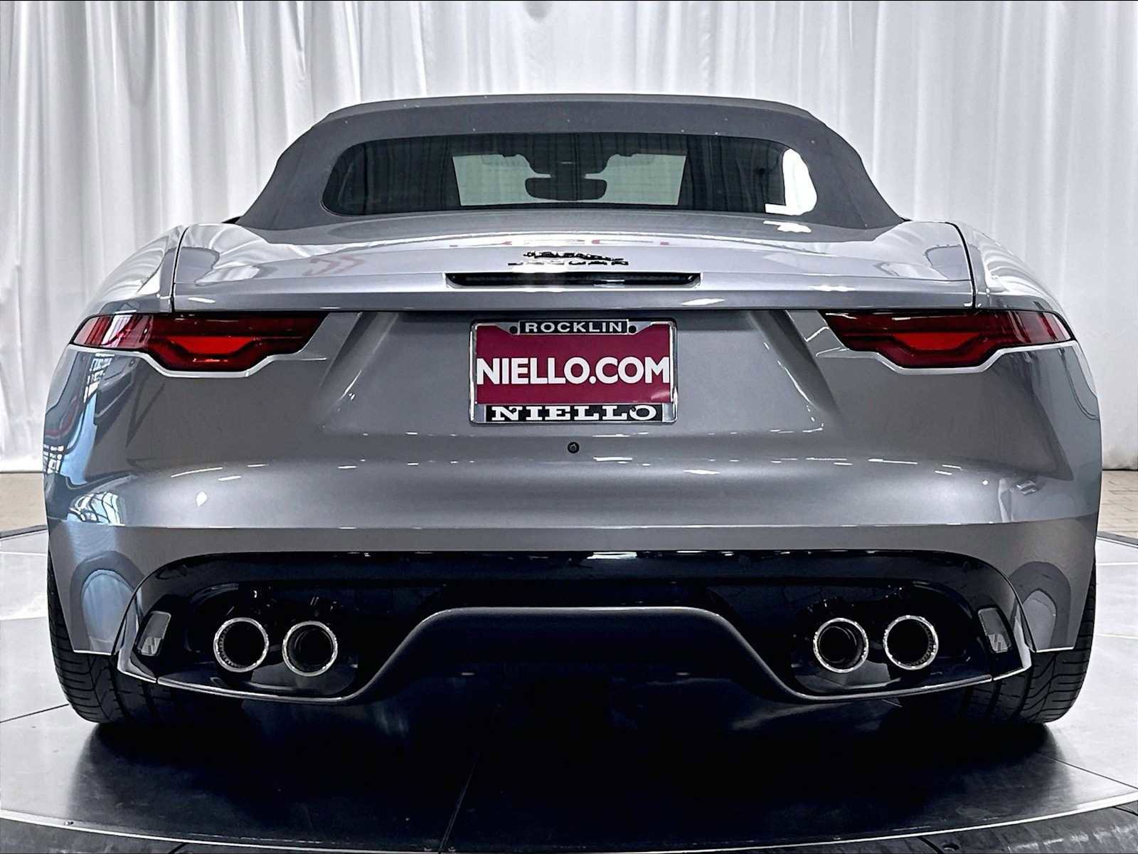 Used 2024 Jaguar F-TYPE Convertible AWD image 8