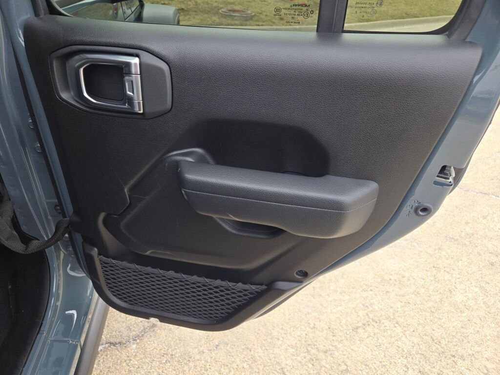 Used 2025 Jeep Wrangler Unlimited Sport S 4xe image 8