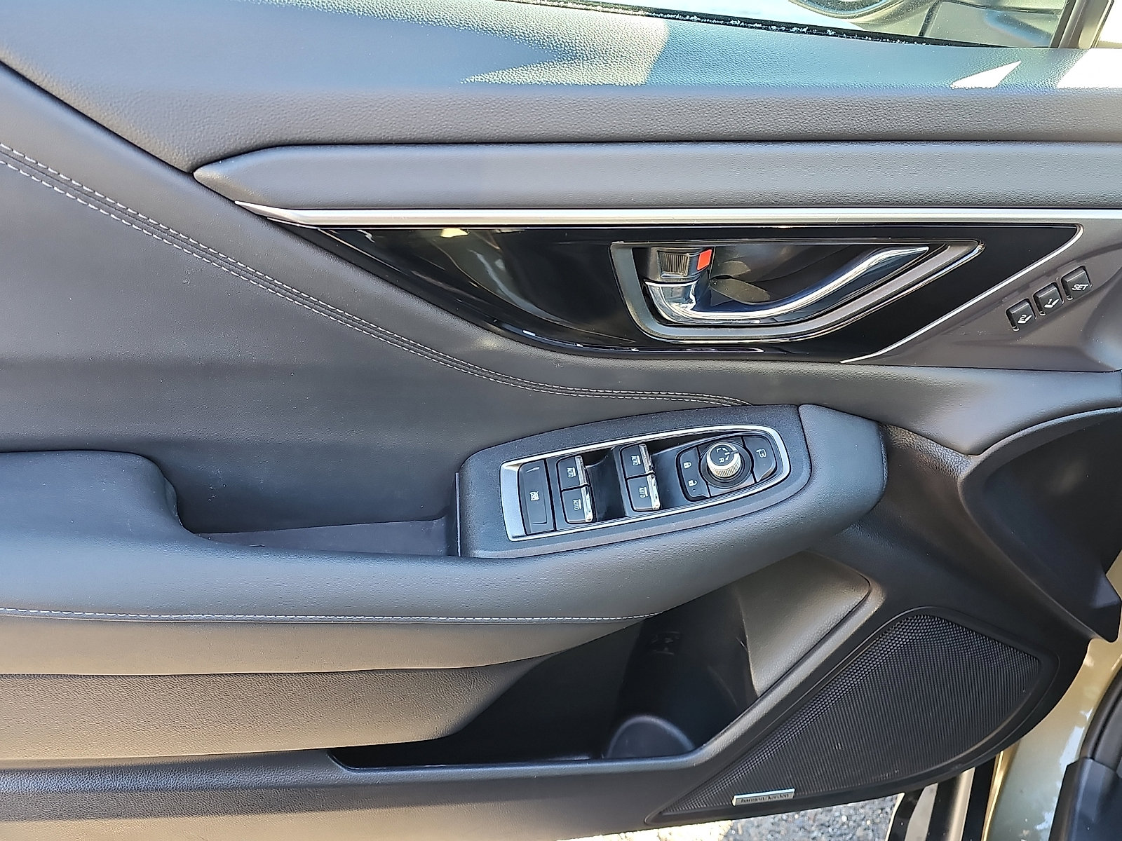 Used 2023 Subaru Outback Touring XT image 13