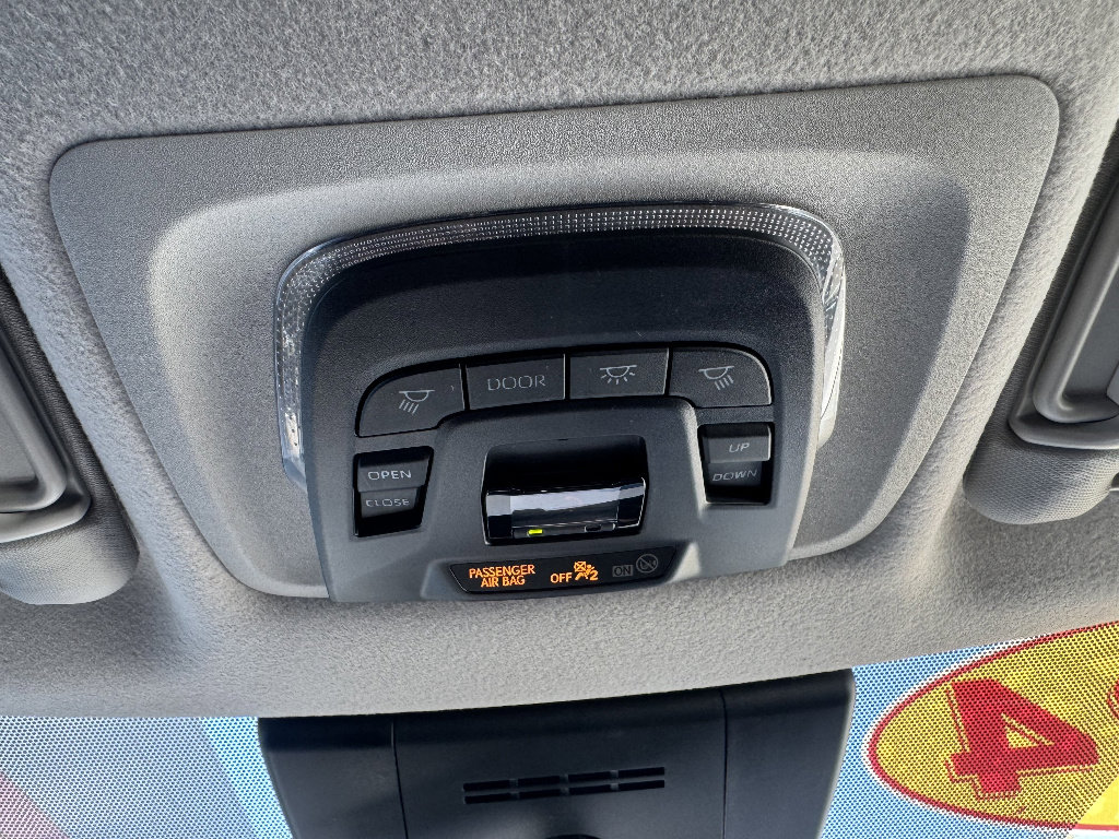 Certified 2024 Toyota Corolla Cross LE w/ Moonroof Package AWD/4WD image 19