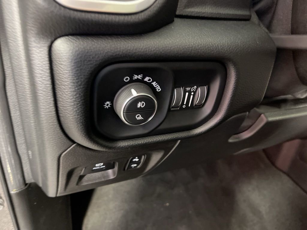 Used 2022 RAM 1500 Laramie w/ Laramie Southwest Edition image 28