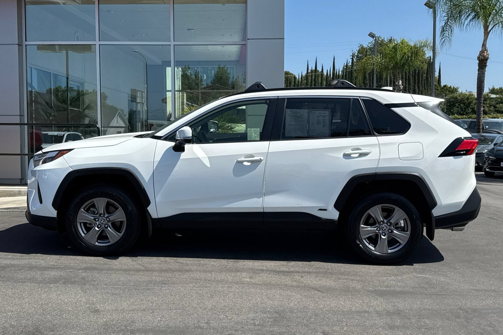 Certified 2024 Toyota RAV4 LE AWD/4WD image 9
