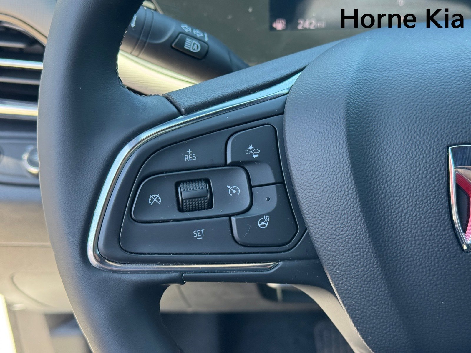 Used 2025 Buick Envista Avenir FWD image 19