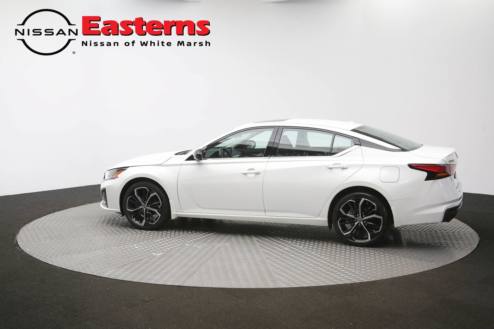 Used 2023 Nissan Altima 2.5 SR w/ SR Premium Package AWD/4WD image 61