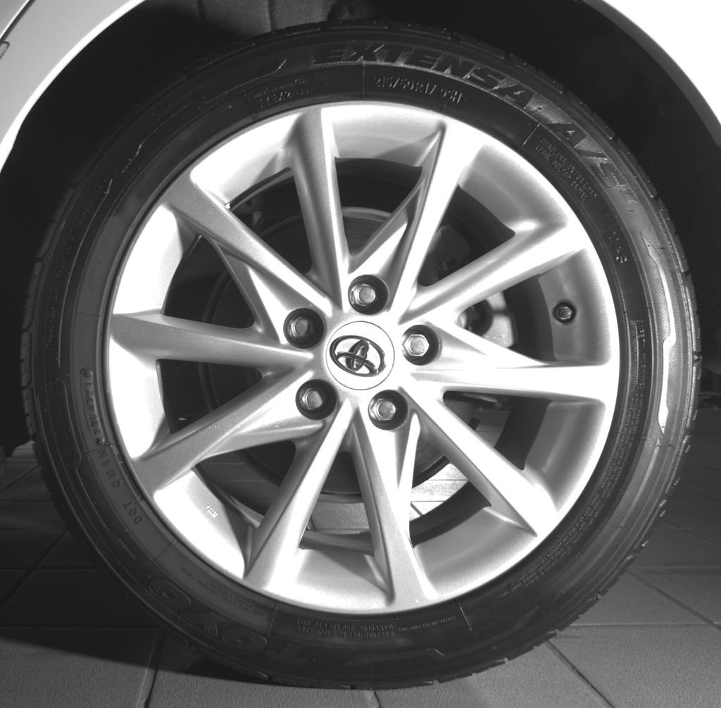 Used 2012 Toyota Prius V Five FWD image 4