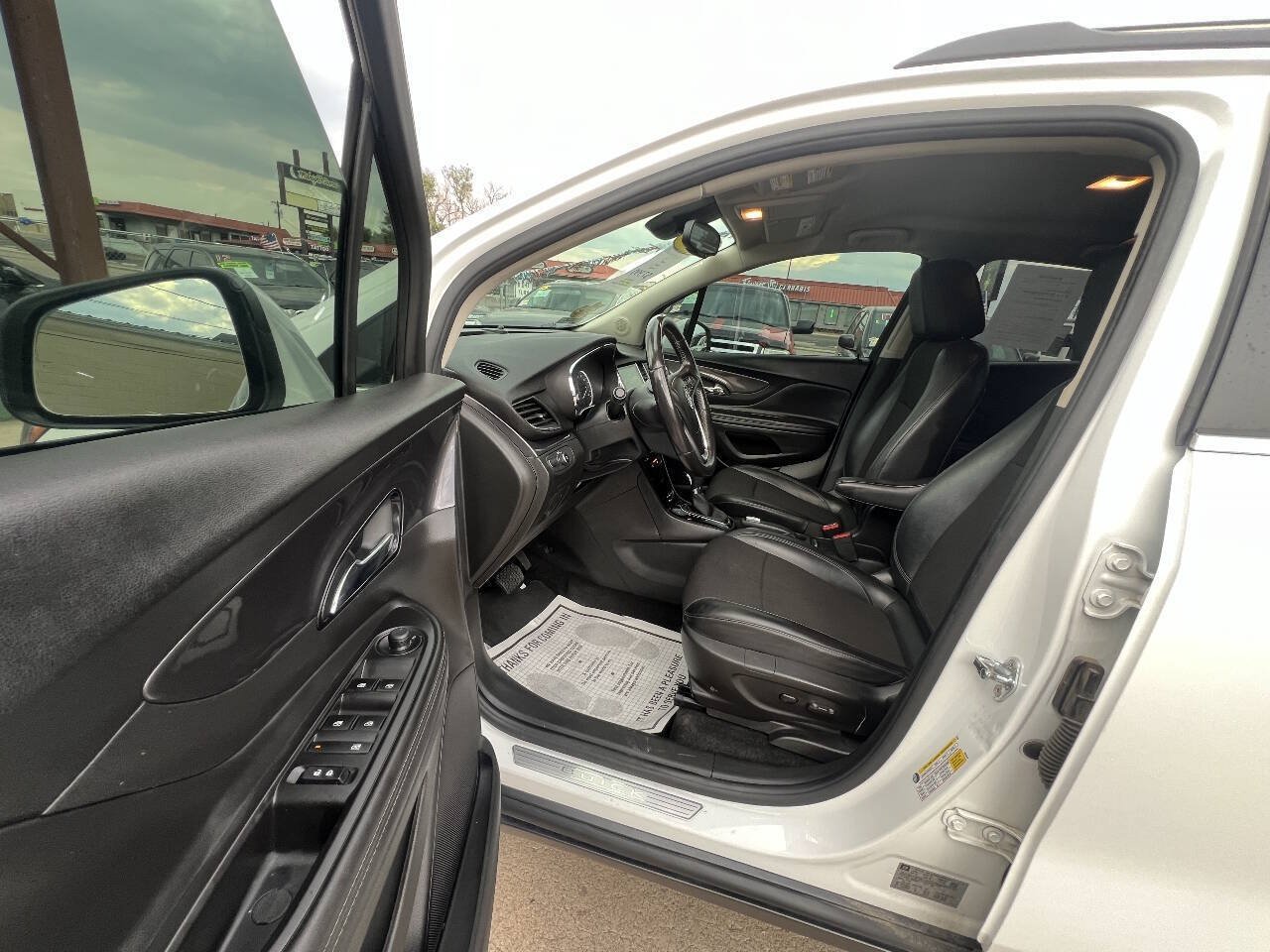 Used 2019 Buick Encore Preferred AWD/4WD image 16