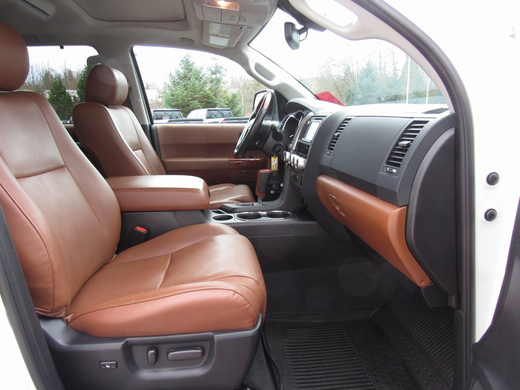 Used 2019 Toyota Sequoia Platinum image 20