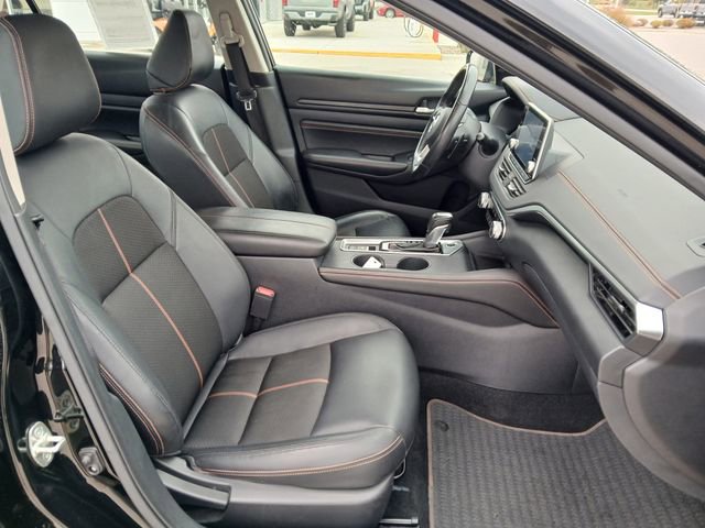 Used 2020 Nissan Altima 2.5 SR w/ Premium Package image 15