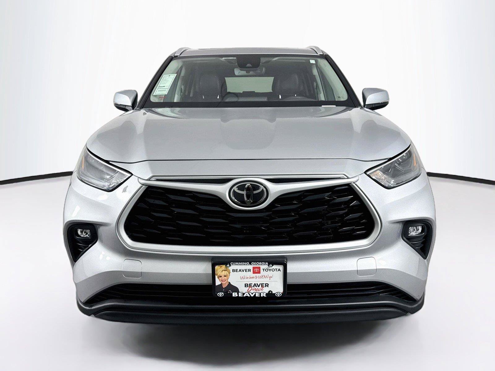 Used 2024 Toyota Highlander XLE AWD/4WD image 9