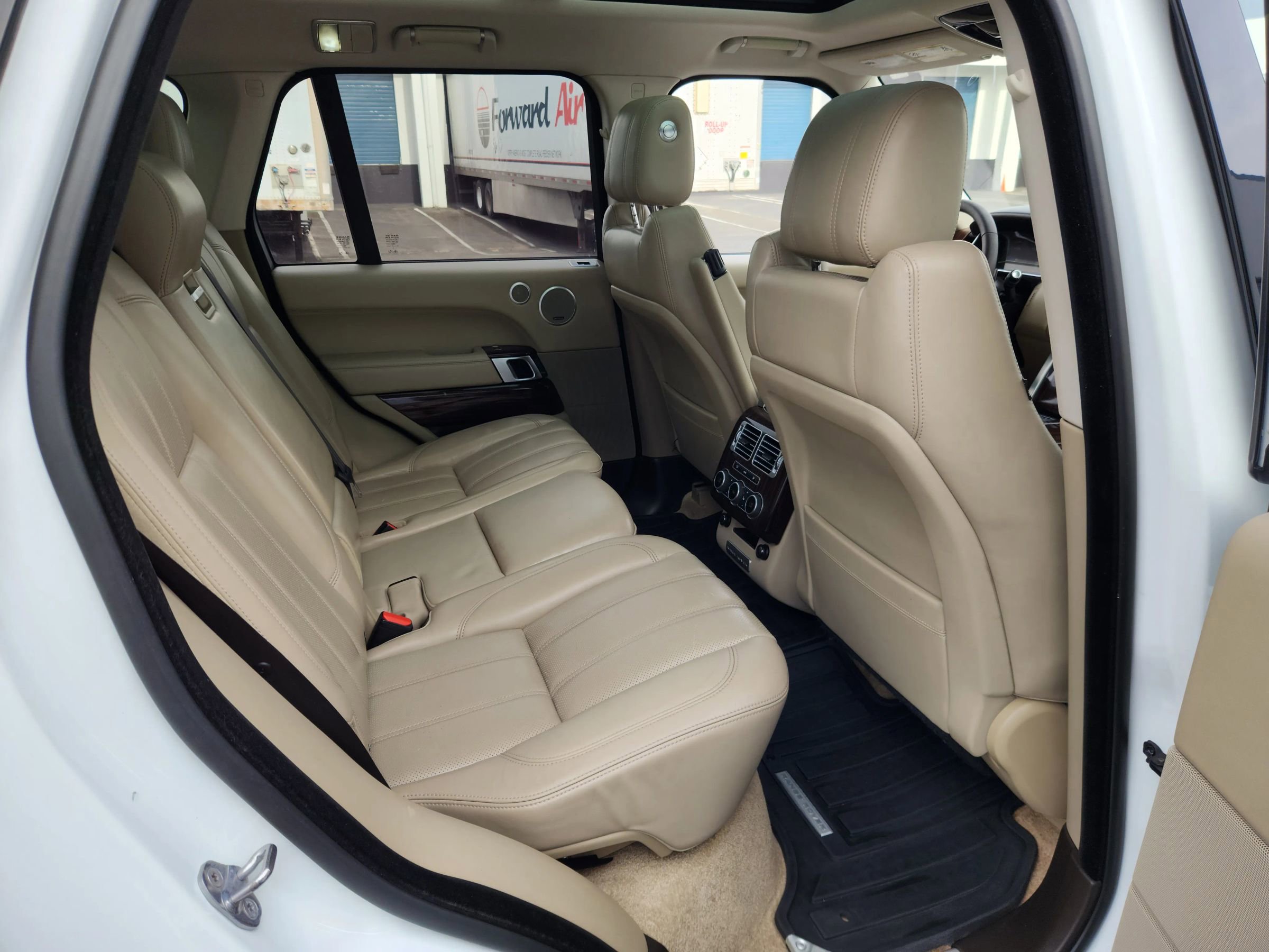 Used 2016 Land Rover Range Rover HSE AWD/4WD image 21