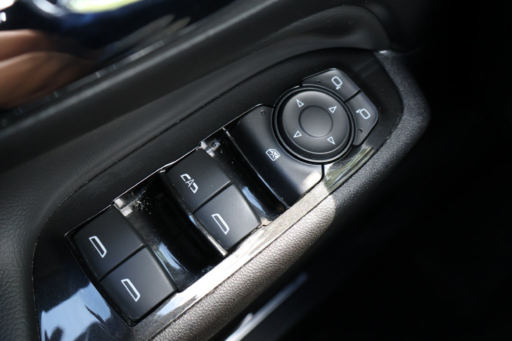 Certified 2023 Chevrolet Equinox Premier AWD/4WD image 41