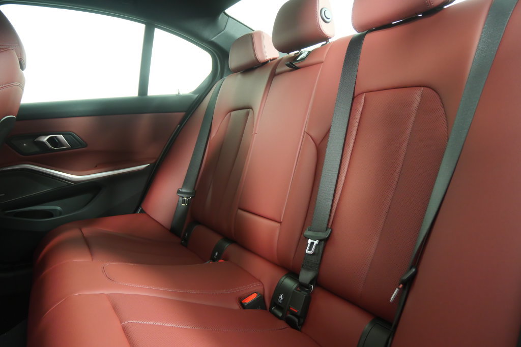 New 2026 BMW 330i Sedan w/ M Sport Package RWD image 16