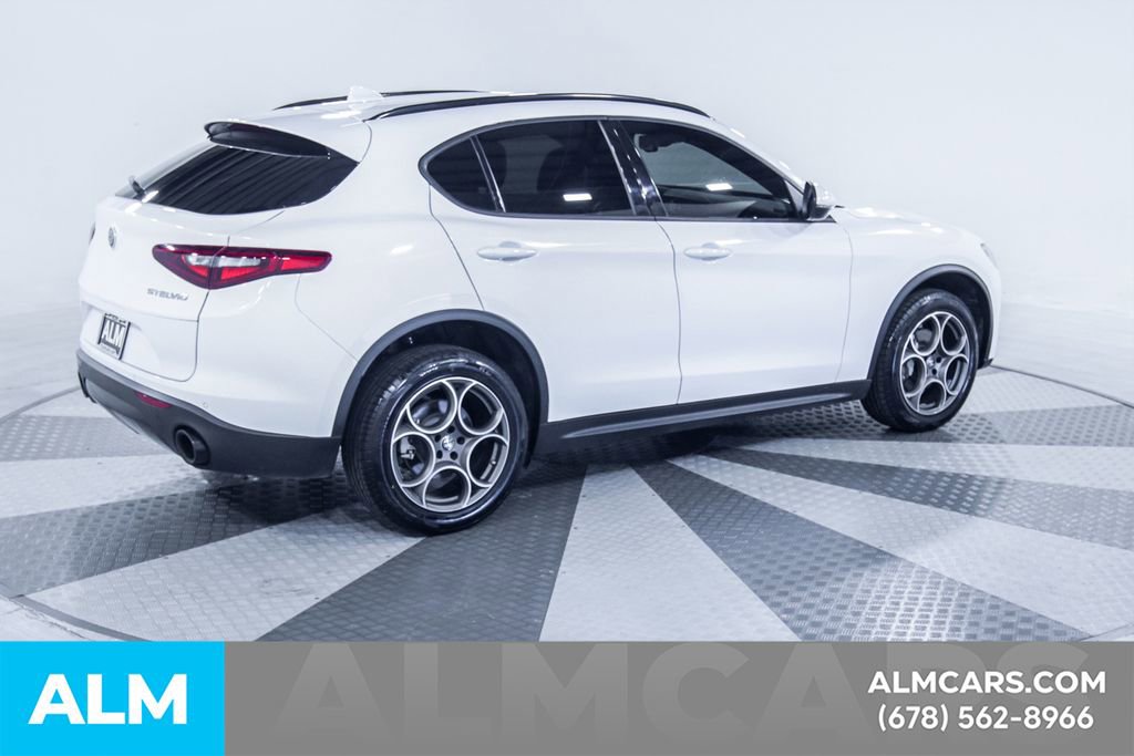 Used 2022 Alfa Romeo Stelvio Sprint image 10