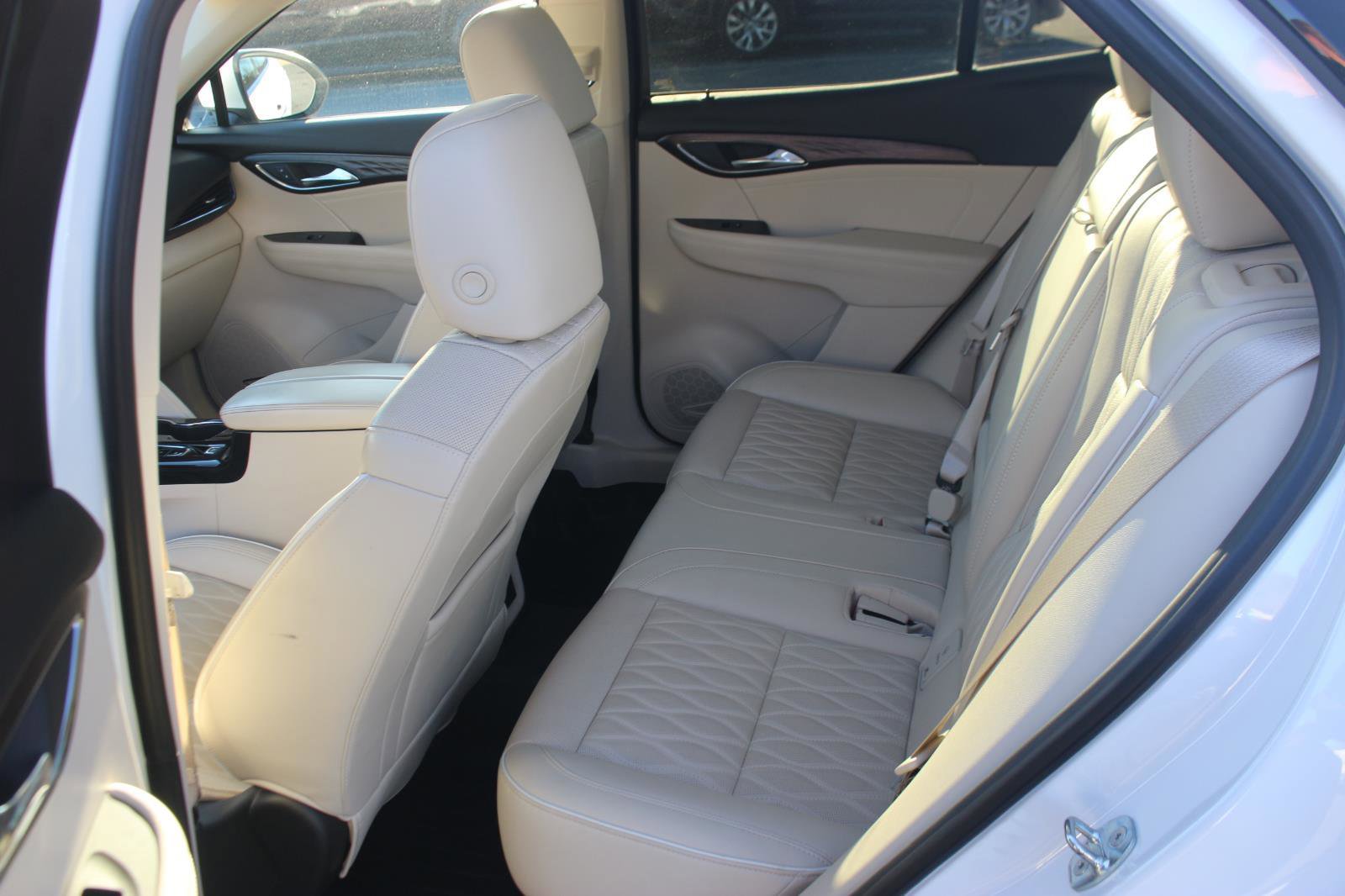 Used 2022 Buick Envision Avenir w/ Safety Package image 34