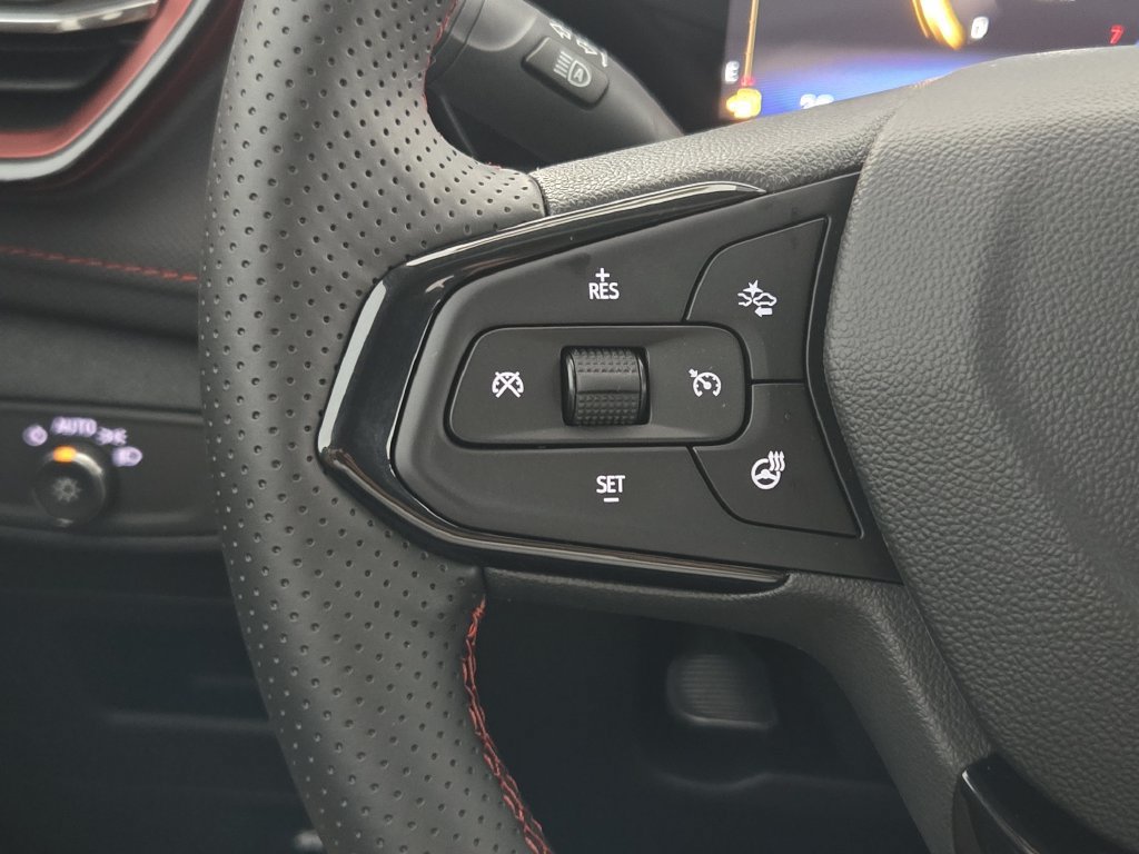 New 2026 Chevrolet TrailBlazer RS w/ Driver Confidence Package FWD image 31