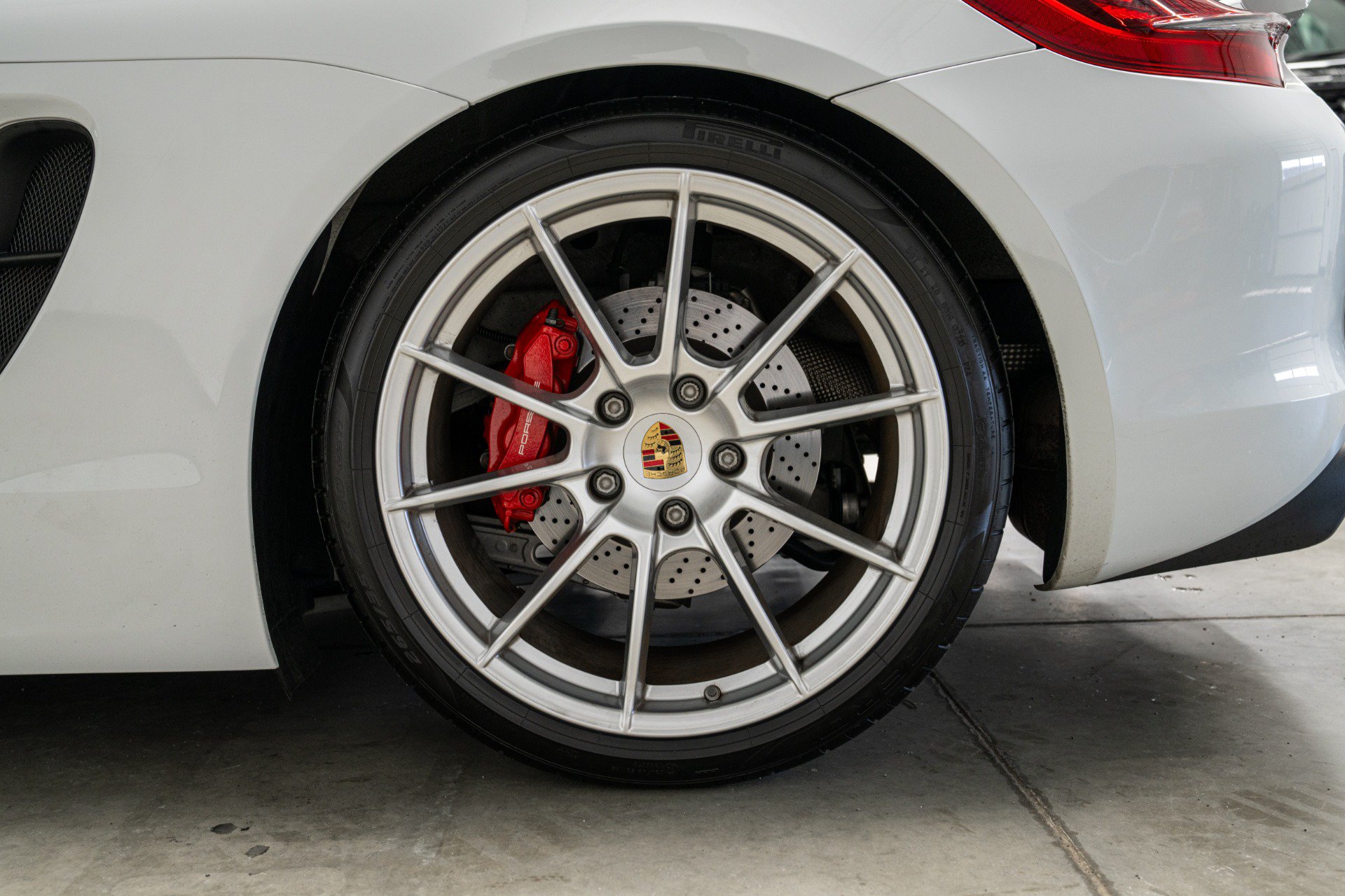 Used 2016 Porsche Boxster Spyder RWD image 11