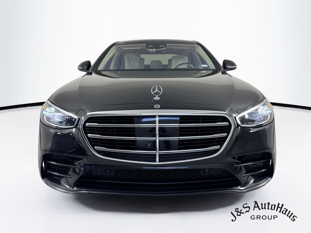 Used 2021 Mercedes-Benz S 580 4MATIC Sedan image 2