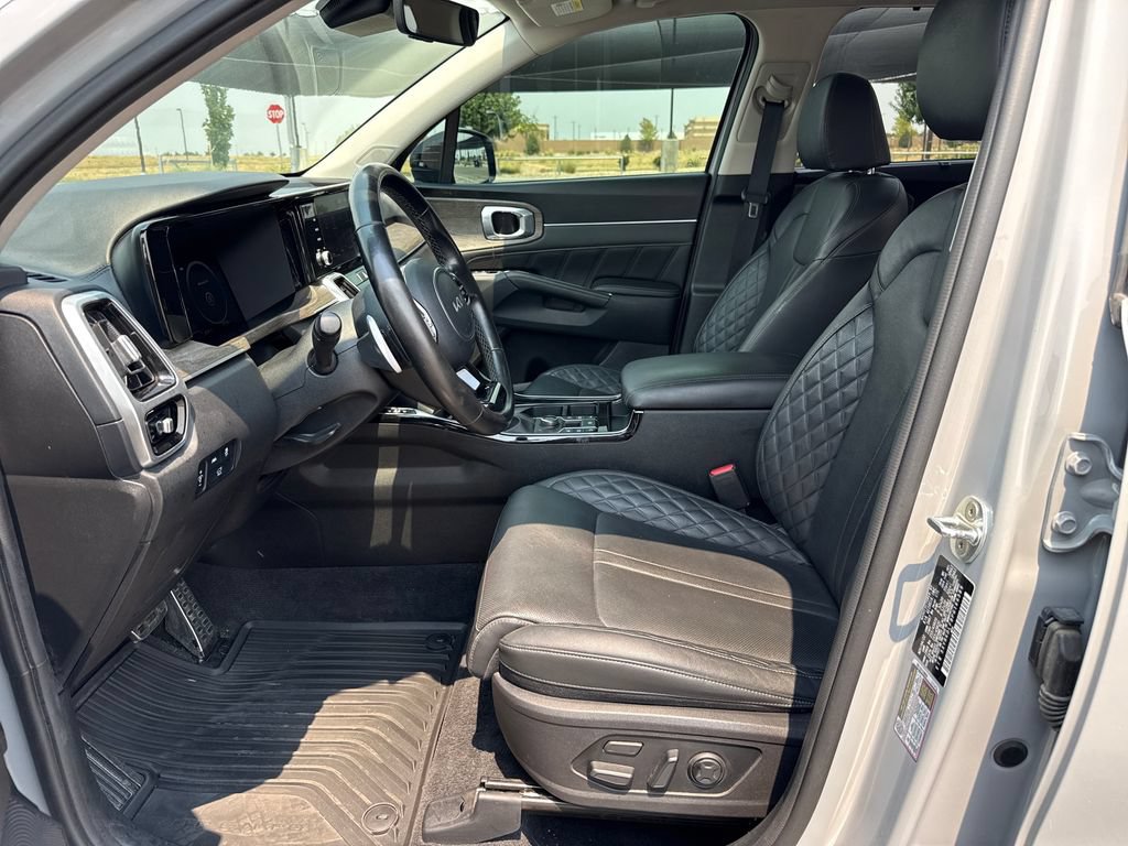 Used 2023 Kia Sorento SX Prestige AWD/4WD image 25