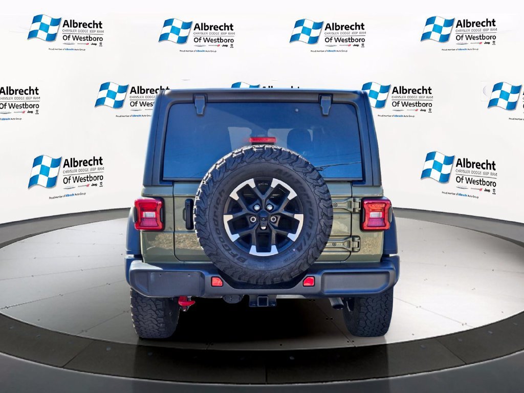 Used 2025 Jeep Wrangler Unlimited Rubicon AWD/4WD image 4