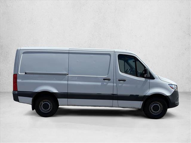 Used 2023 Mercedes-Benz Sprinter 1500 image 4