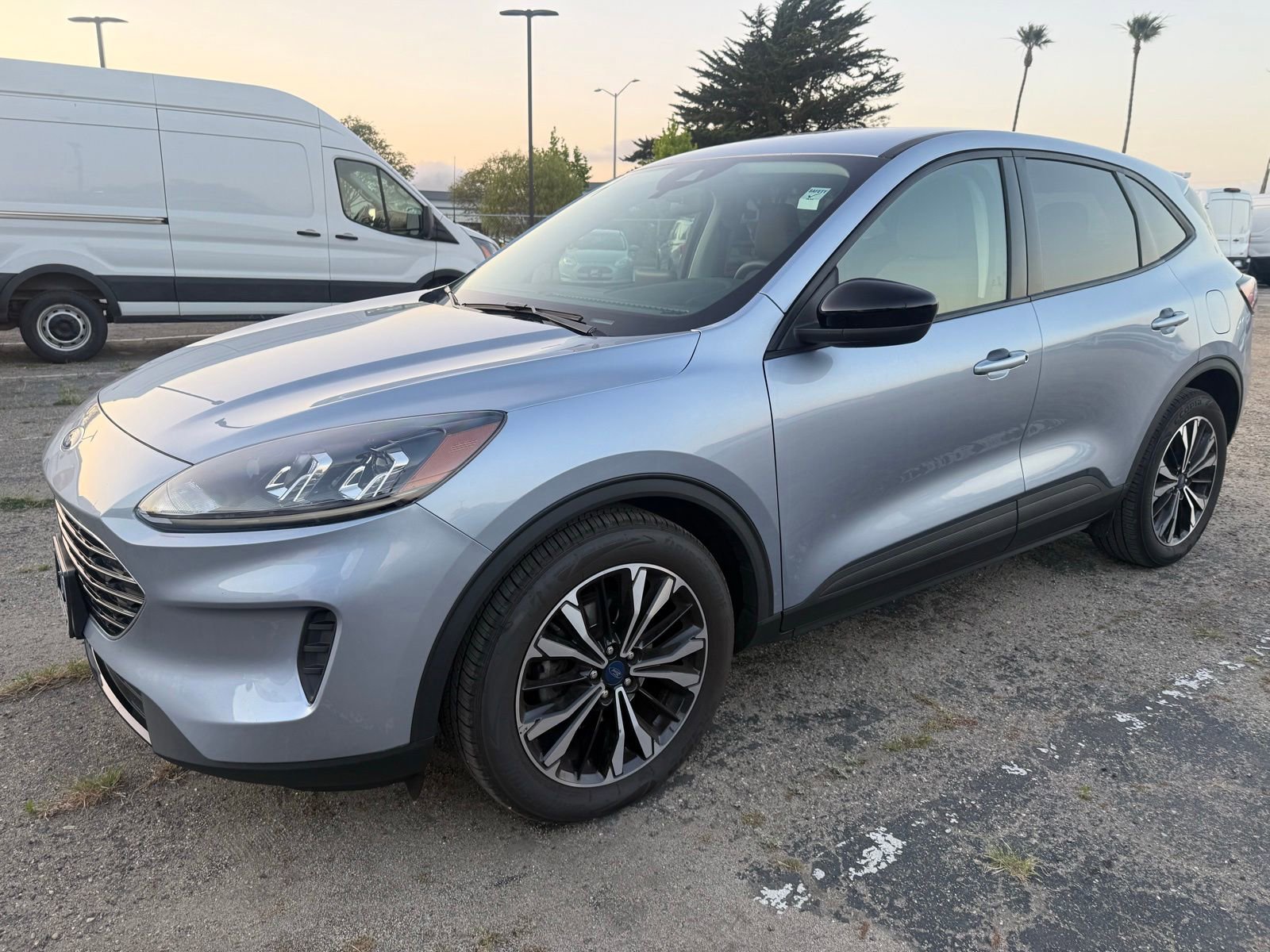 Used 2022 Ford Escape SE w/ SE Sport Appearance Package FWD image 5