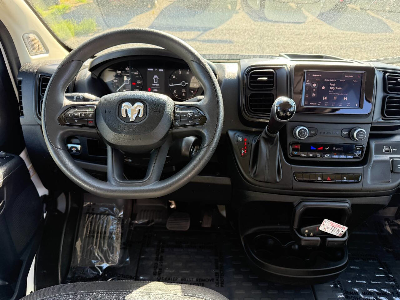 Used 2025 RAM ProMaster 2500 w/ Convenience Group FWD image 28