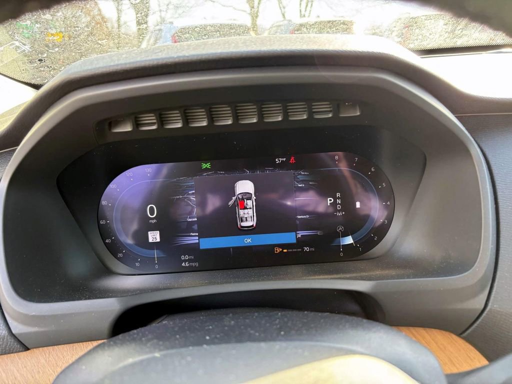 Used 2024 Volvo XC90 B6 Plus image 16