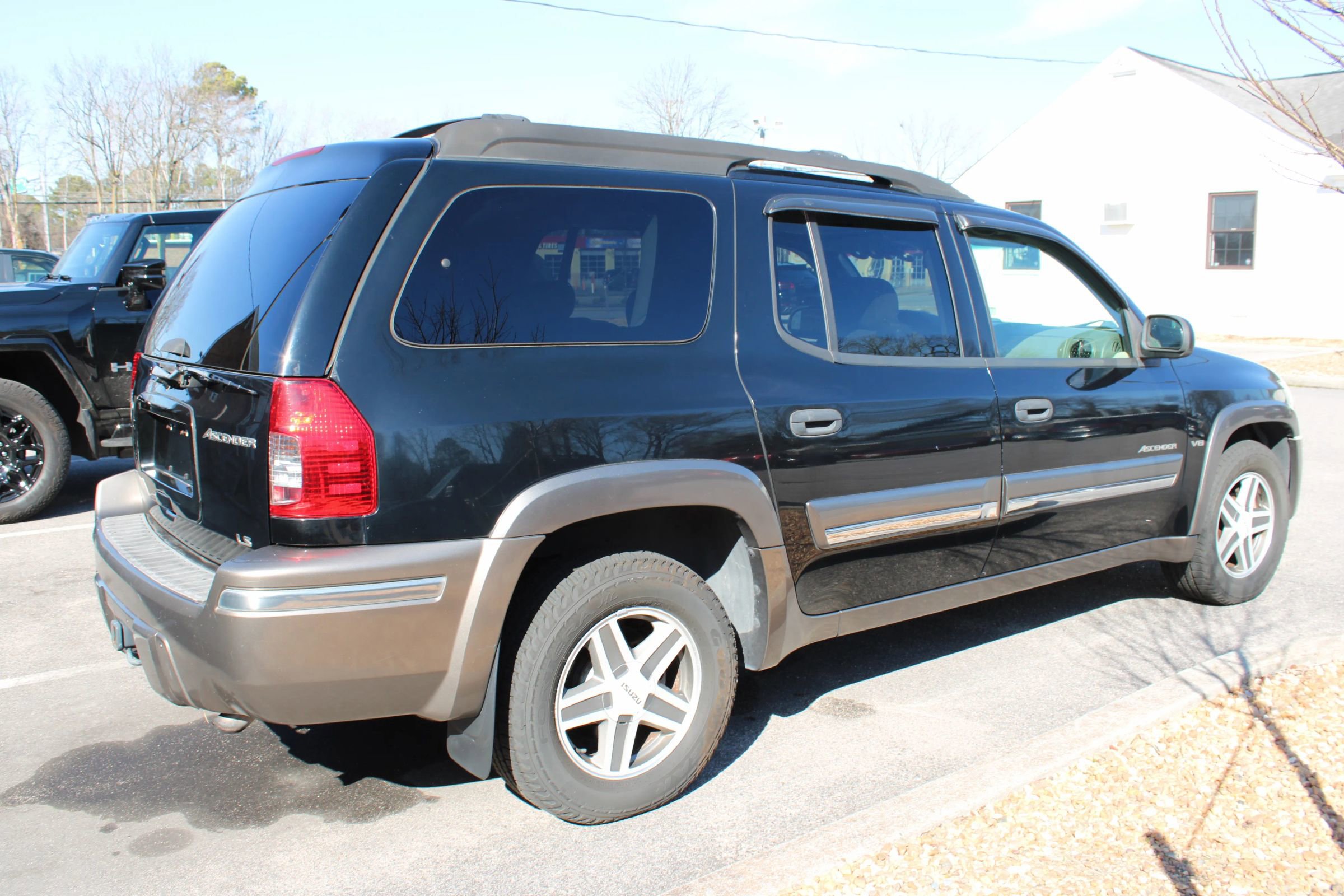 Used 2003 Isuzu Ascender S image 7