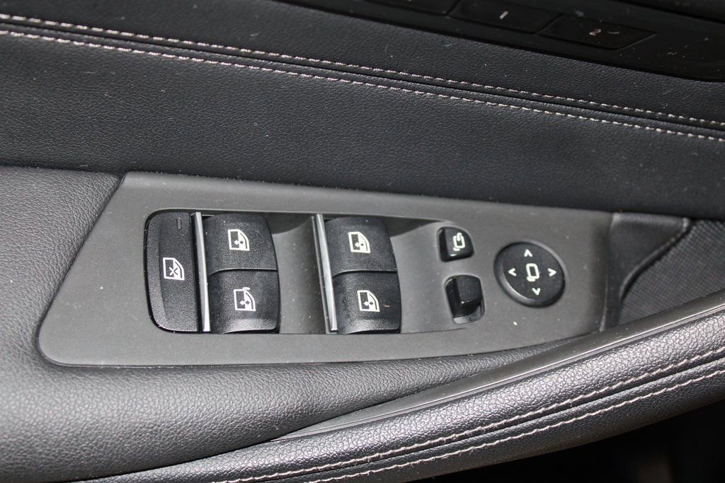 Used 2023 BMW 530i xDrive w/ Convenience Package image 10