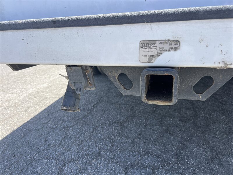 Used 2023 Ford F550 Luxury RWD image 14
